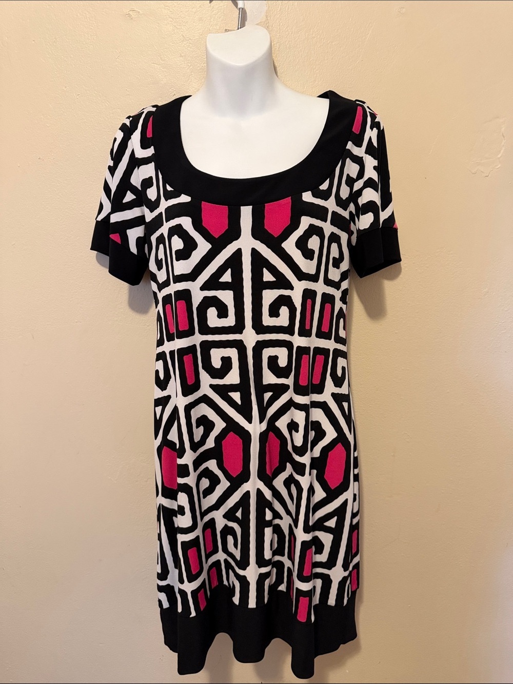 Tiana B. Black, White & Pink Geometric Scoop Neck Mini Dress